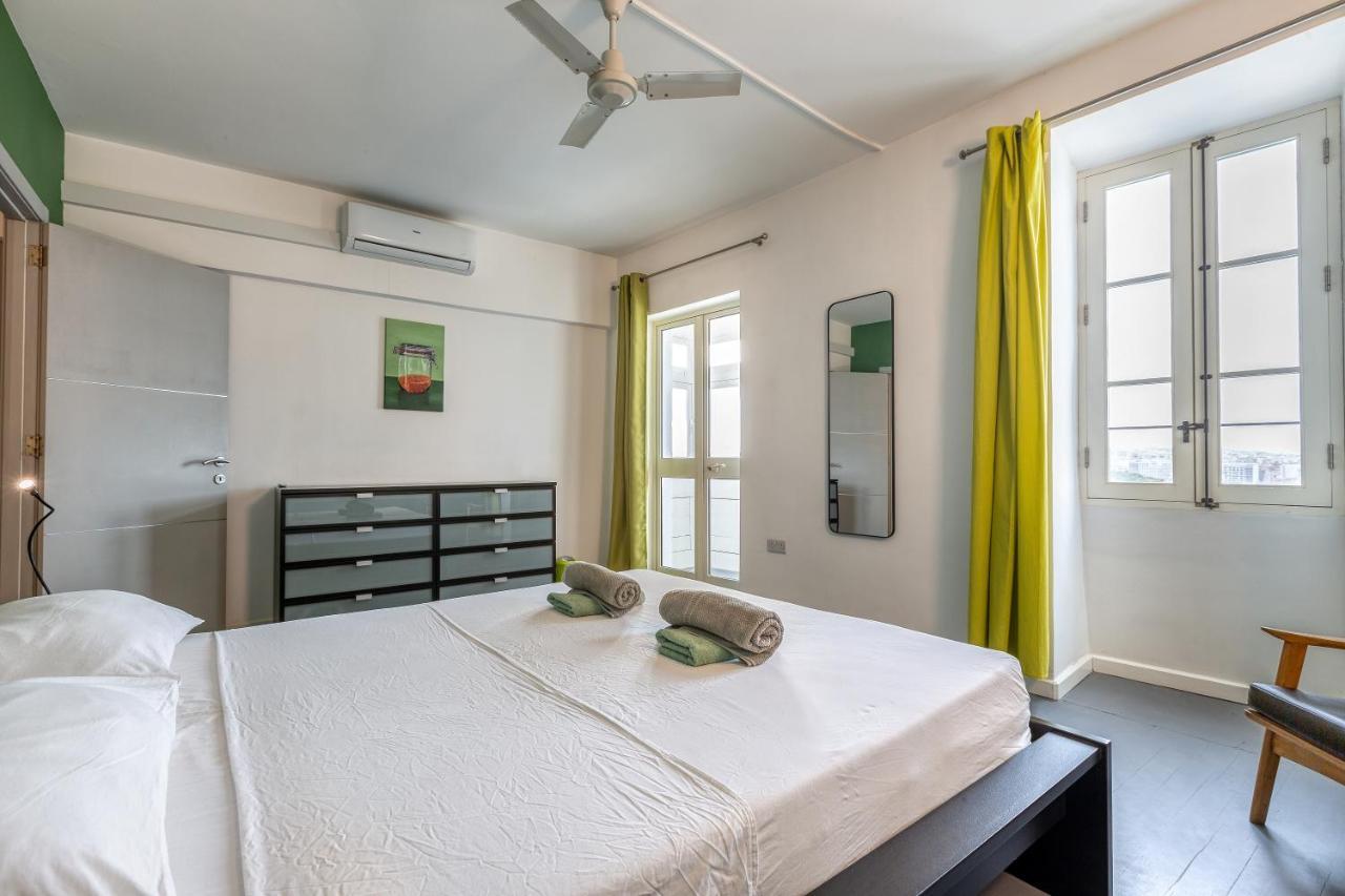 49/3 Seafront Duplex Penthouse In La Valletta Esterno foto